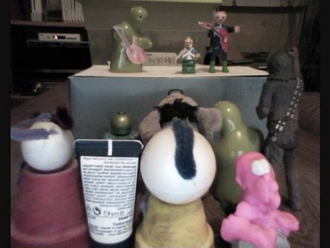 Rock toys (white stripes)