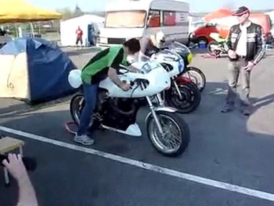 BOC 2010 : Démarage d'un gros mono