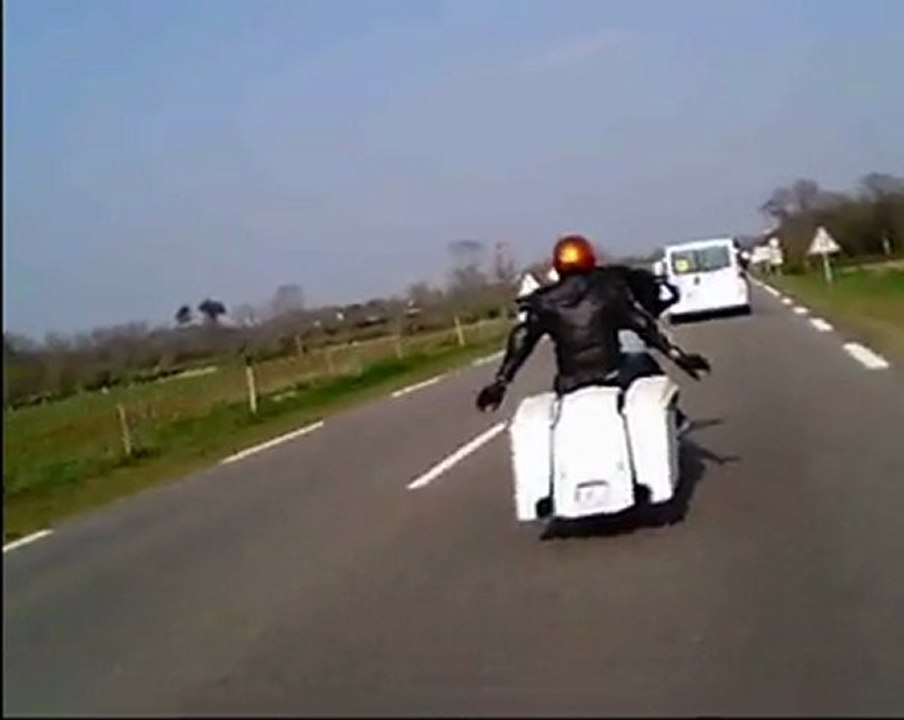 HARLEY-DAVIDSON STREET GLIDE 2010 PREPARATION SPEED-CHOP