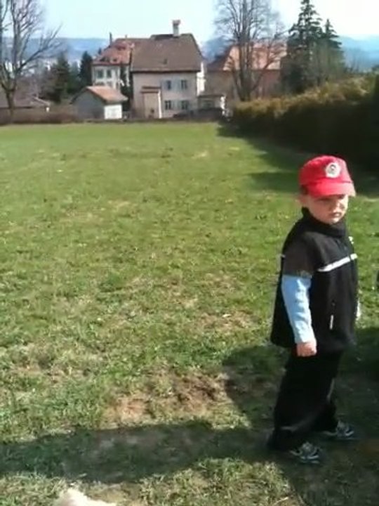 Kevin Regarde Entrainement Parapente En Dessus Sombaille 17 Avril 2010