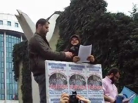 KOCAELİ BAŞÖRTÜSÜNE ÖZGÜRLÜK YÜRÜYÜŞÜNDEN SABİHA ATEŞ ALPAT