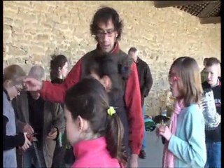 LES ELEVES DE VILDE APPRENNENT LE GREFFAGE 2/2