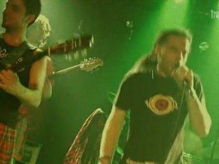 Los Ninos De Los Ojos Rojos Live in Močvara