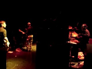 Pat Kebra Au Présent