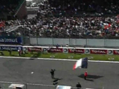 100 000 personnes chantent La Marseillaise !