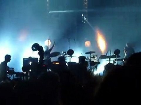 EZ3kiel vs. Hint - Versus '@Bikini'