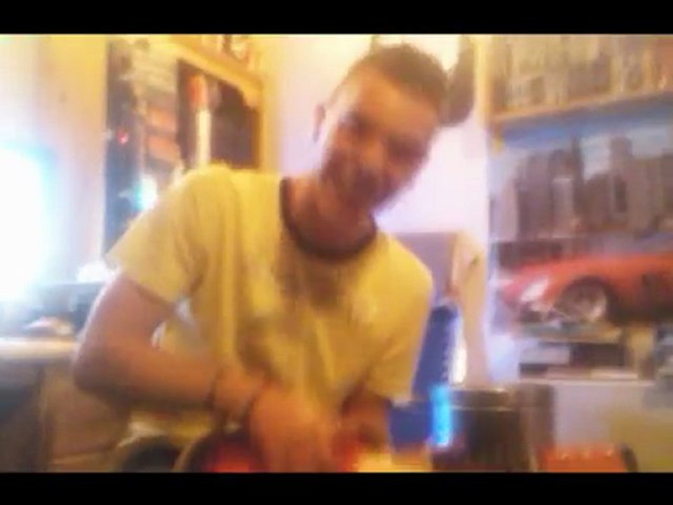 Le Cassage de guitare - Délire entre amis ^^ (by Max & Kris)