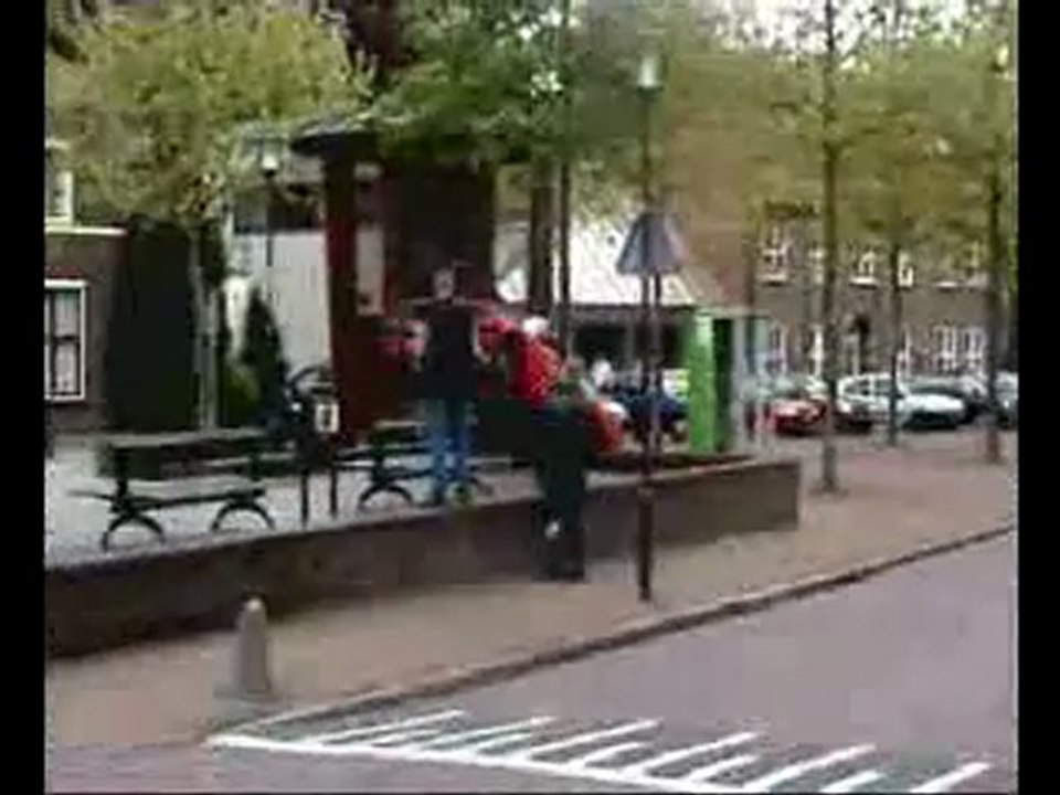 régis se croit dans shérif fait moi peur