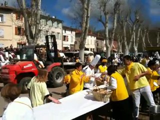 Omelette Géante à Bessière le 5 avril 2010.