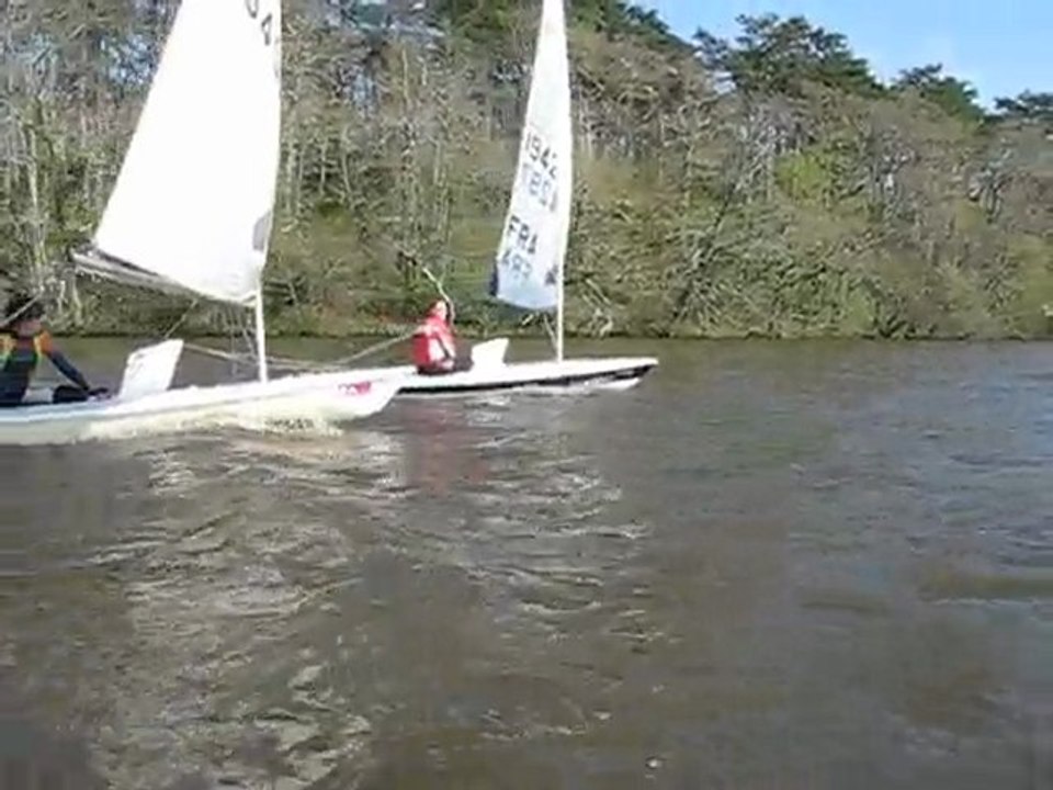Sur l'Erdre : voiliers à pleine vitesse