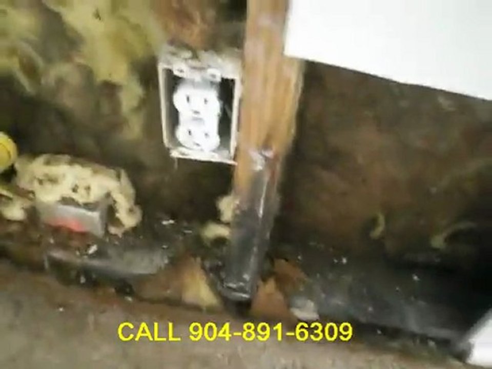 Home Inspector In Jacksonville Shows Kickout Flashing Proble