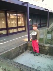 Kevin Place De Jeux Du Ceras Suite 18 Avril 2010