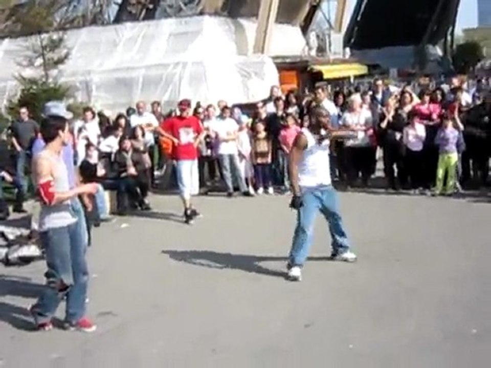 Spectacle de danse Hip-Hop Paris 2010 Tour eiffel