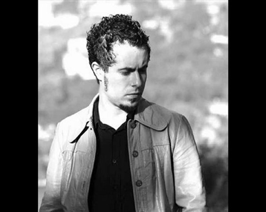 EmRE aydın-HoŞÇaKaL