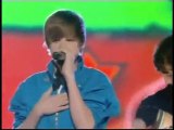 Justin Bieber's performance at Junos w/ Drake (4/18/10)