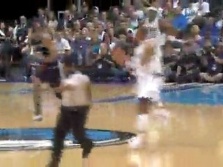 Caron Butler takes the pass from Shawn Marion and finishes w