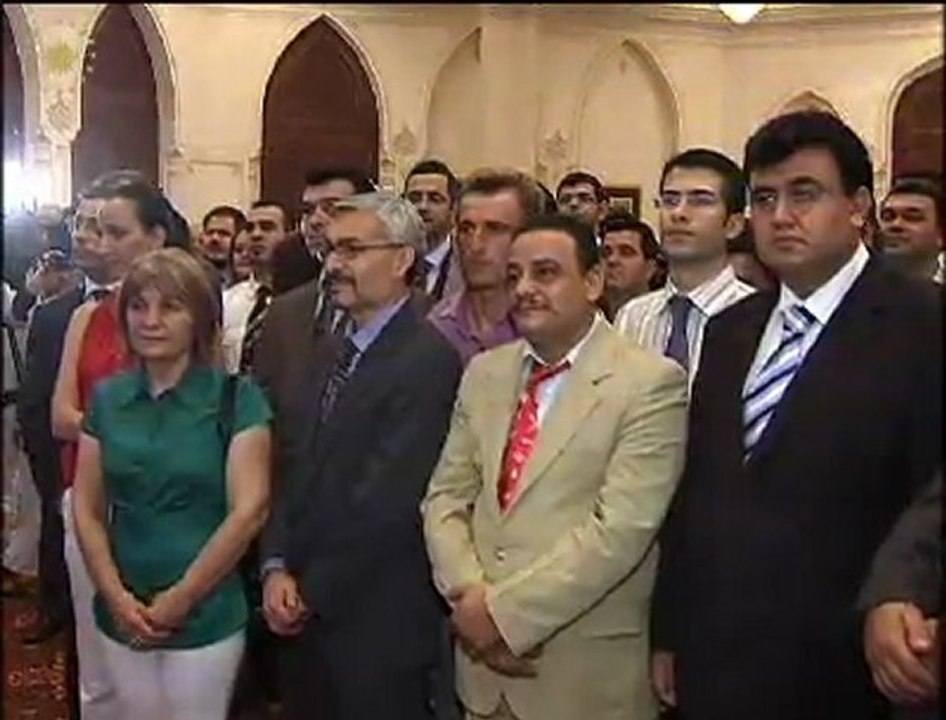 Bayan Gül'ün Oman Ziyareti / Oman'daki Türklerle Buluşma