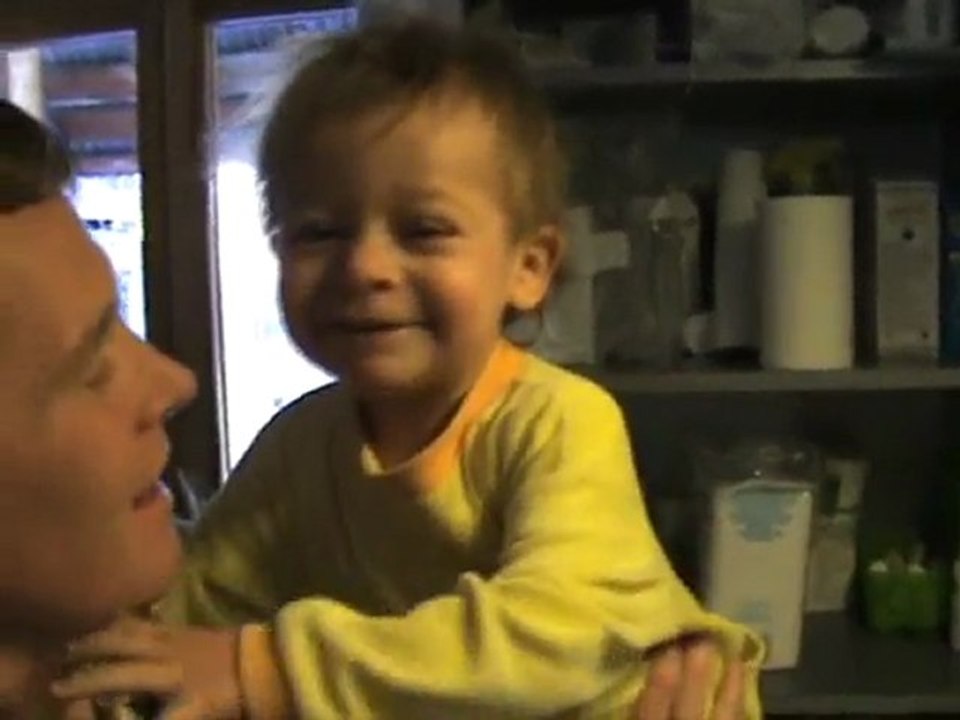 louis présente sa famille, 21 mois