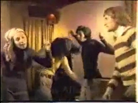 BOMBA SARKI ŞİZOFREN DUYGULARIM ARIZA SÖZLER VE MÜZİK KLİP:)