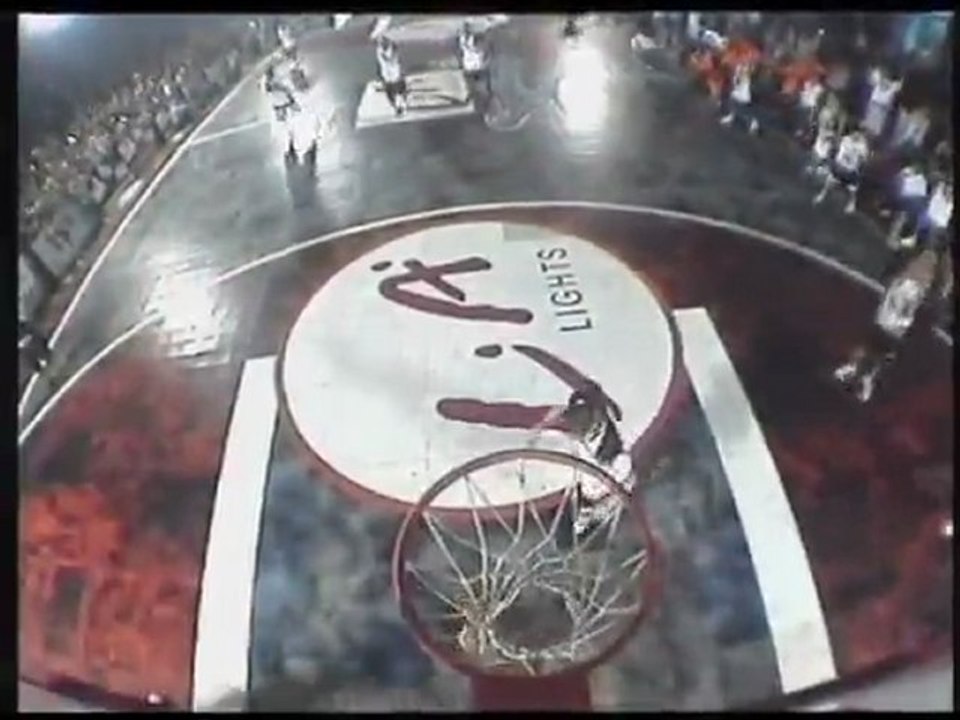 Basketboll TFB Dunks Golden Child Destroys Indonesia