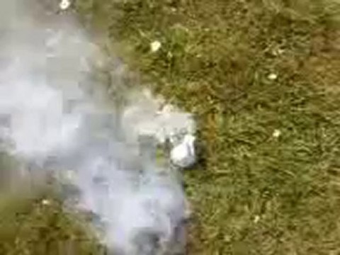 fumigéne avec balle de ping pong à la FDB