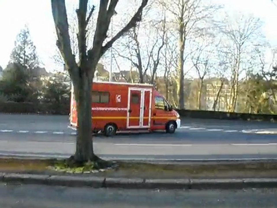 VSAV du CSP Saint-Lo SDIS 50 en action