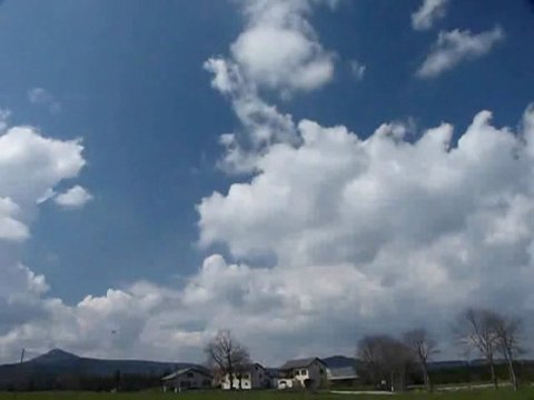 Formation de cumulus en vitesse accélérée le 20 avril 2010