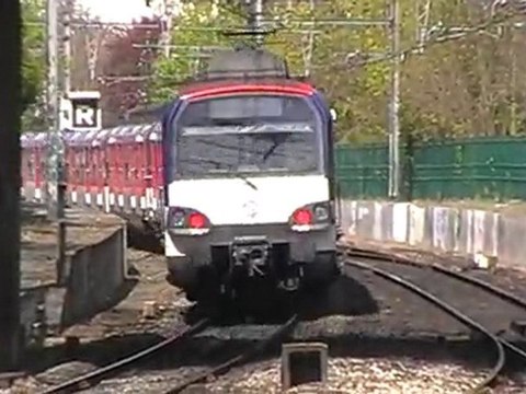 MS61 : Départ de la gare du Vesinet le Pecq sur la ligne A du RER