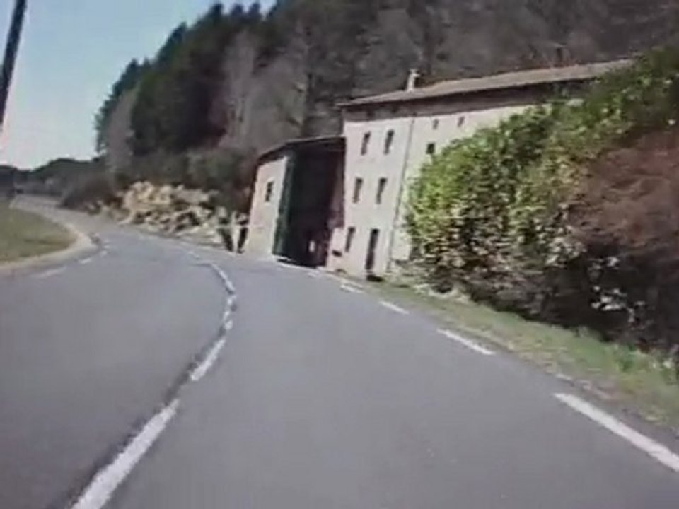 le col des Fourches en VFR 800 Fi