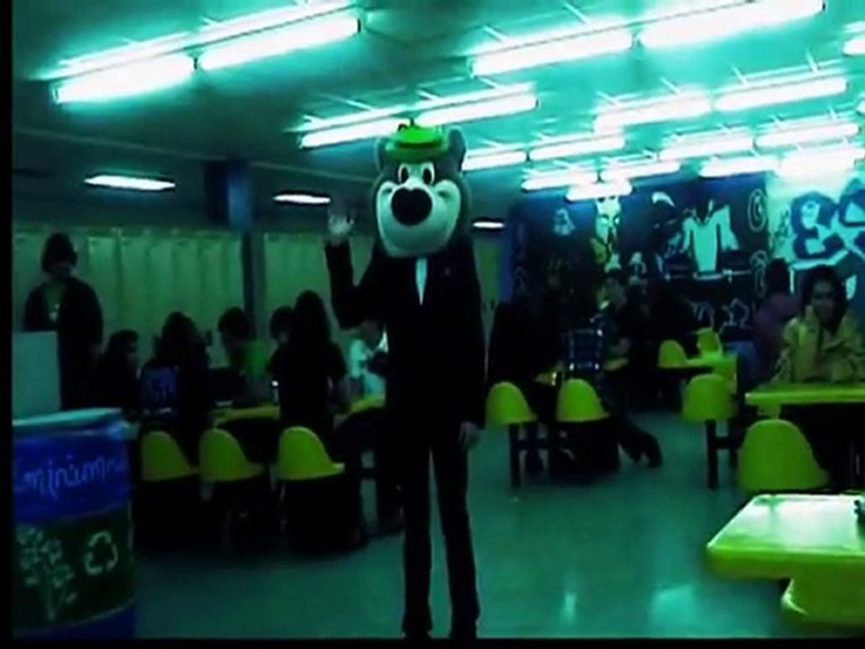 " il ". Court-métrage. Gagnant, sélection jeunesse FFEQ.