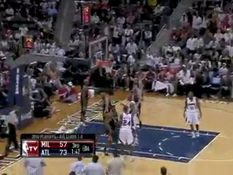 Josh Smith demonstrates his strength with this awesome one-h