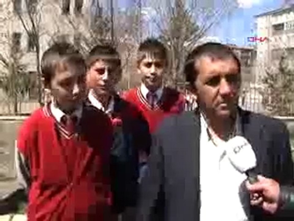 Müdür, öğrenciyi döverek bayılttı iddiası