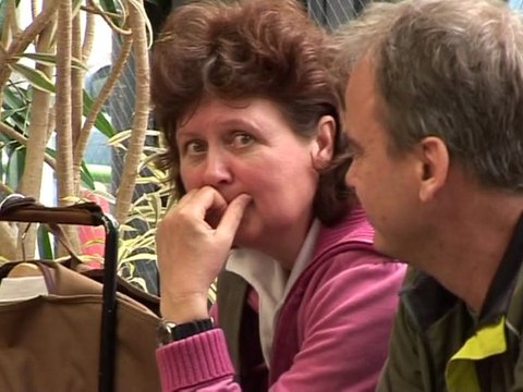 Pollution risk as US oil rig sinks after blast