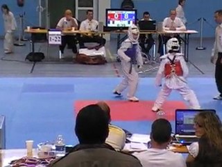 31Clément 1er combat (2ème R) AQ 2010