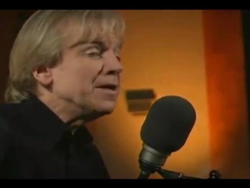 Justin Hayward - Voices In The Sky