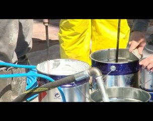 Une peinture verte pour des bateaux gris