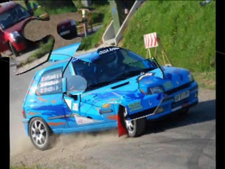 Rallye du villeneuvois N°22 la clio.