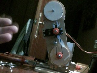 PIE ROBOT CONTROLADO SERVO Y PIC