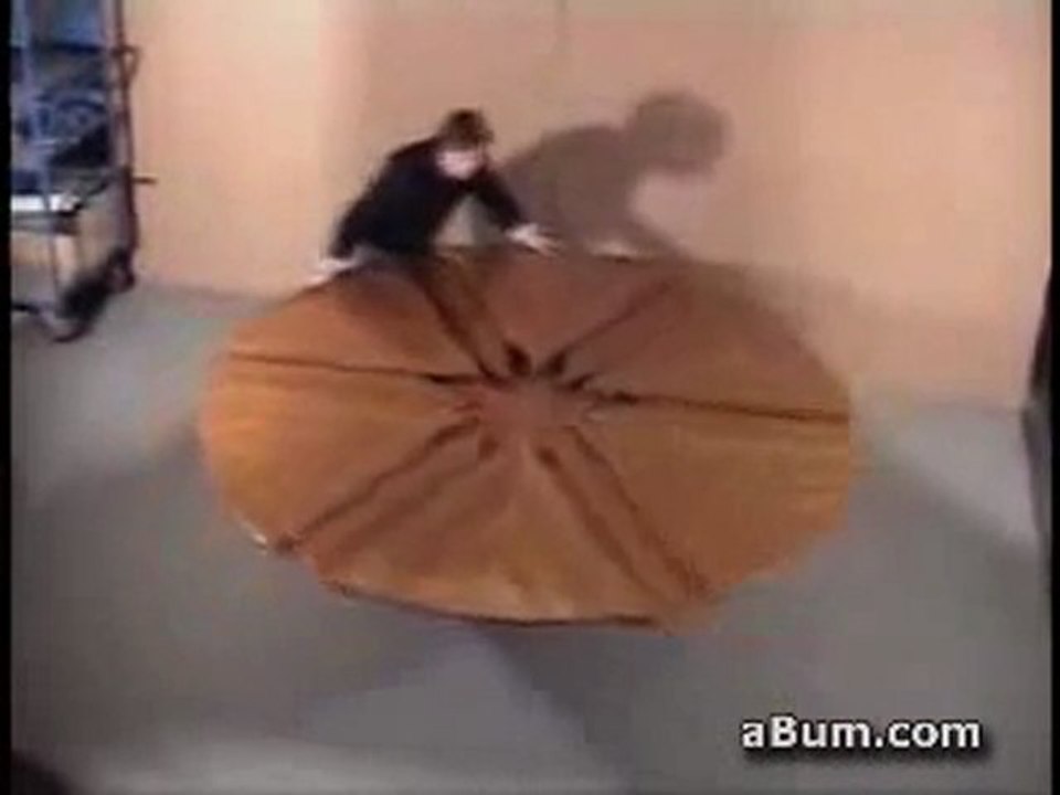 İlginç Bir Masa - bidusun.com