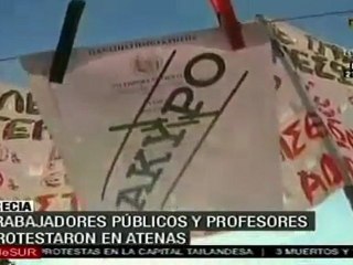 Descargar video: Protestas en Grecia contra el plan de austeridad