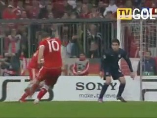 Bayern Munich - Lyon 1 0 Arjen ROBBEN but