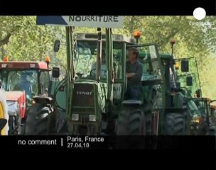 Farmers protest in Paris