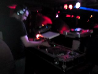 Birdy vs Faskil @ OPA - 23 Apr 2010 (part 1)