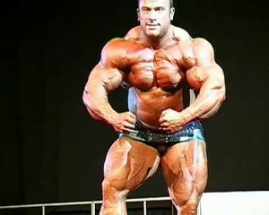 Alexandre Nataf - Pro IFBB - Posing