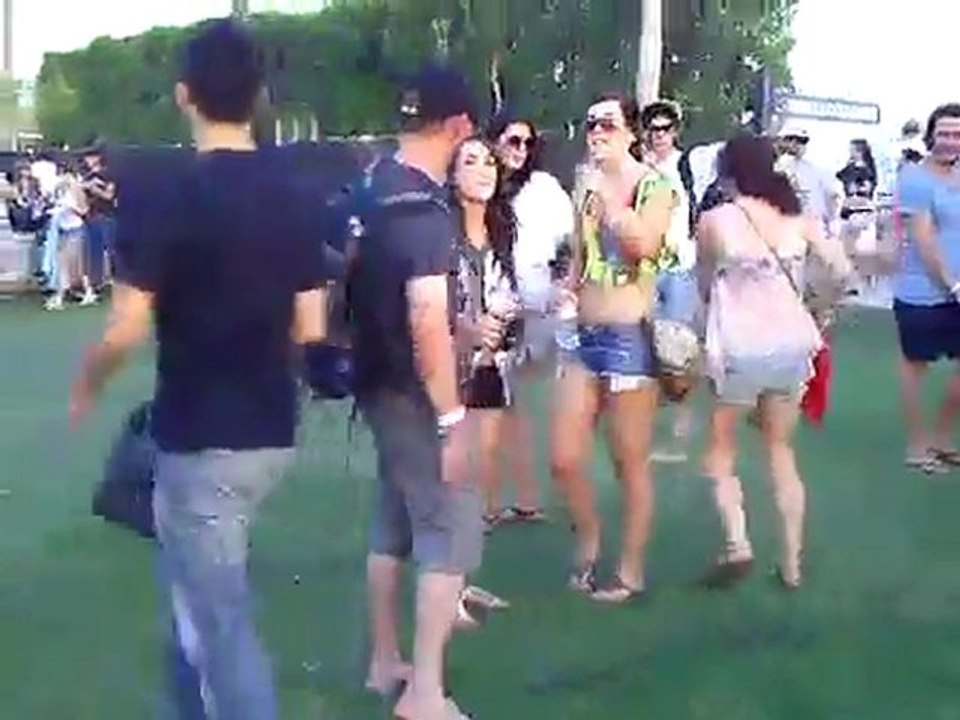 Régis bourré et ses tongs