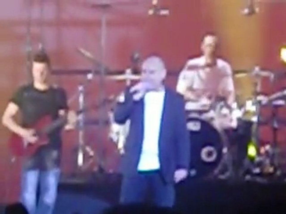 jean paul césari chante nicky larson en live à l'olympia