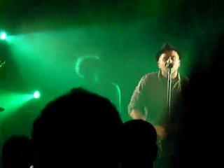 "Stop and stare" by One Republic, live in Paris (04/22/10)