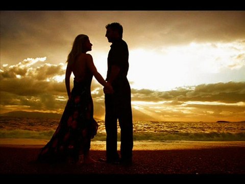 161 - Ben bir adam/kadın sevdim oda sensin oda sensin