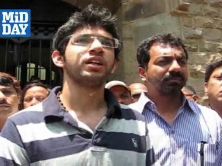 Aditya Thackarey fights for the Third year bachelor students