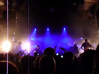 "Secrets" by One Republic, live in Paris(04/22/10)